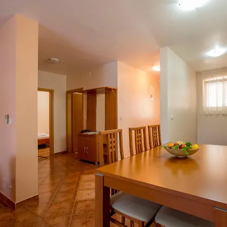 Matilde Beach Resort-8 *