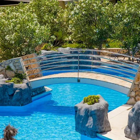 Matilde Beach Resort-8 *